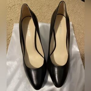 Nine West black business heels